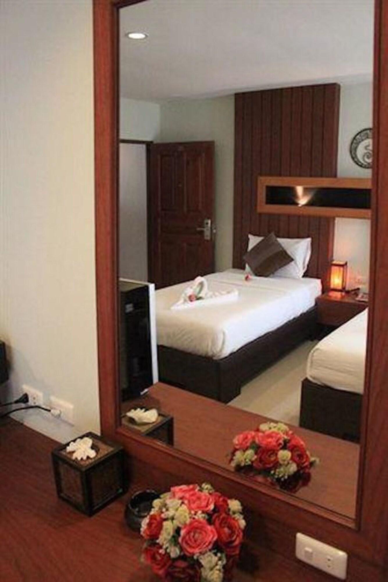 Deva Suites Patong Phuket Εξωτερικό φωτογραφία